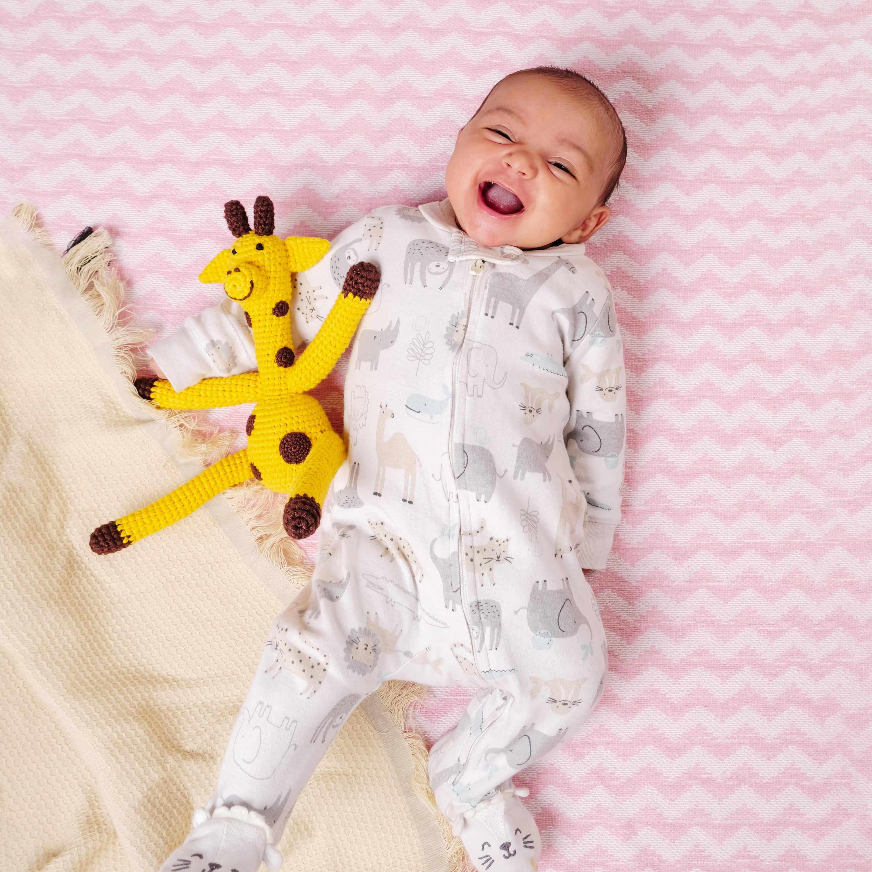 WONDRBOX Crochet Giraffe Soft Toy